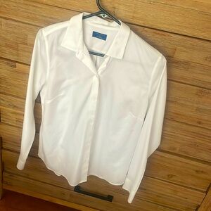 White no-iron Untuckit blouse.